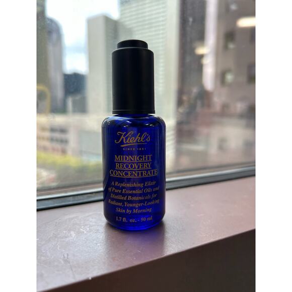 Kiehl’s Midnight Recovery Concentrate Moisturizing Face Oil Serum - Picture 3 of 3